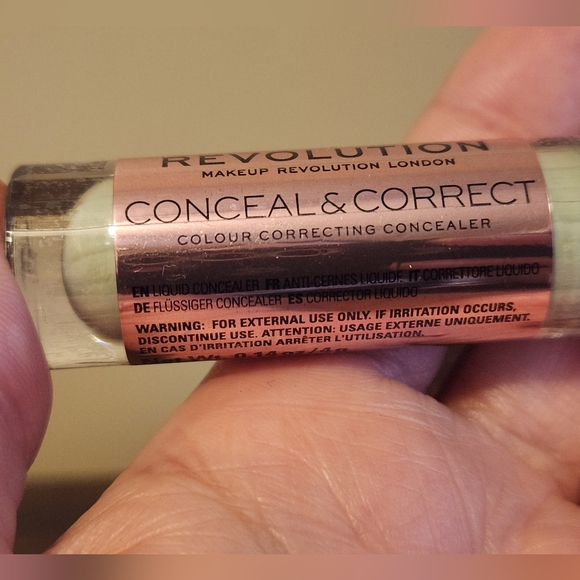REVOLUTION CONCEAL & CORRECT - GREEN - Picture 5 of 7